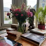 La Reduiste Bed & Breakfast Redu