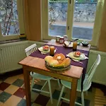 La Reduiste Bed & Breakfast Redu