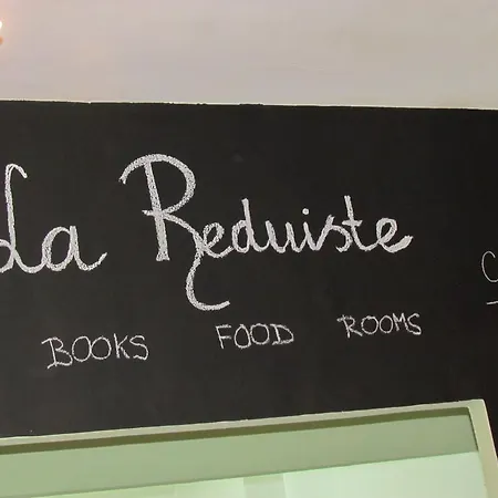 Alojamento de Acomodação e Pequeno-almoço La Reduiste 3*